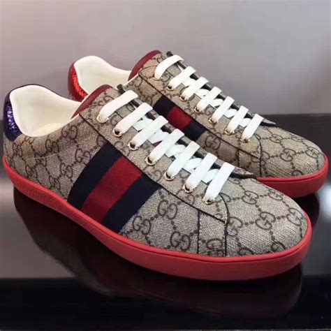 gucci gg canvas sneaker.